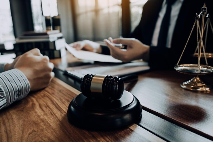 نقش وکیل امور وراثت در حل اختلافات خانوادگی