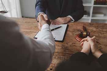 خدمات وکالت ملکی با وکیل ملکی در کرج برای دعاوی املاک و قراردادها