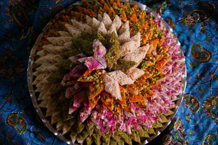 سوغات یزد | معرفی معروف ترین خوراکی های یزد شهر بادگیرها